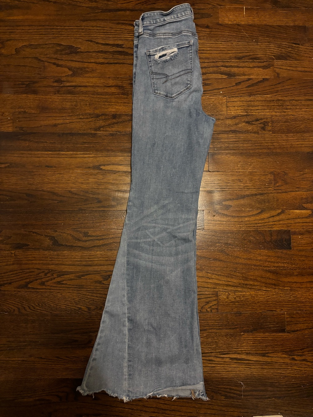 American Eagle Outfitters Light Wash Wide Leg Flare Jeans - Picture 2 of 5